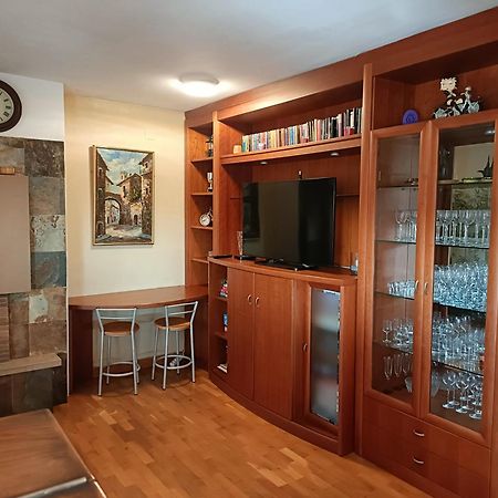 Casa Con Jardin Y Piscina Privada. Villa Santa Eulalia de Ronsana ภายนอก รูปภาพ